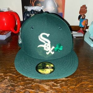lucky clover chicago white sox gitd fitted